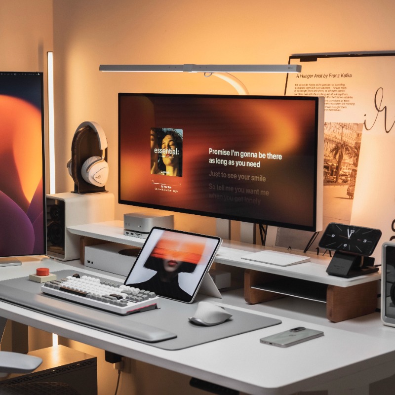 Desk Setup Monitor And Laptop - モダンなモニターライザースタンド人間工学に基づいたデスクシェルフオーガナイザーコンピュータモニターラックホームオフィスセットアップ用頑丈なラップトップホルダー