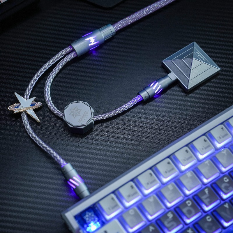 Huahuo Pro 8K 磁気軸キーボードケーブル コンピ - Desk Setup Rgb のレビューと価格