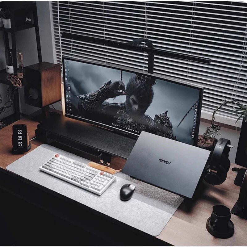 人間工学に基づいたデスクセットアップのためのモジュラーウォー - Desk Setup Monitor And Laptop のレビューと価格